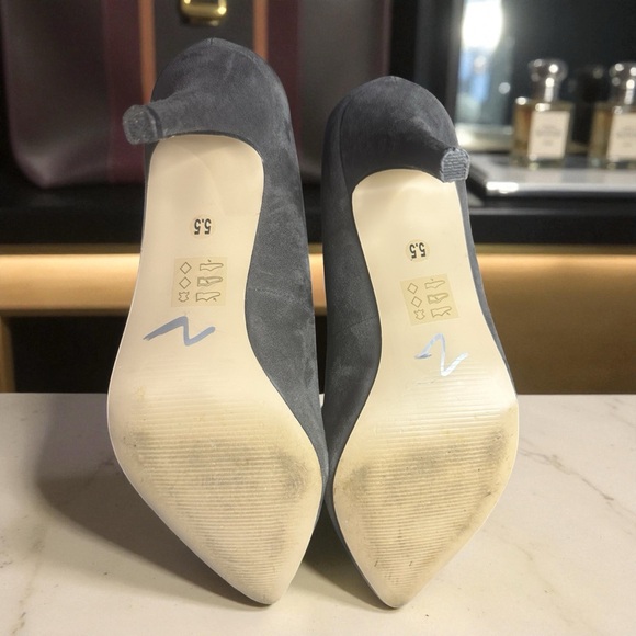 Sole Society Suede Gray Heels - Picture 6 of 9